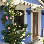 Private & Pool Nr Puerto Banus Willa *