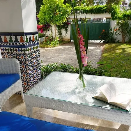 Private & Pool Nr Puerto Banus Villa *