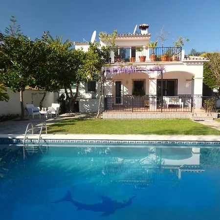 Private & Pool Nr Puerto Banus Villa Marbella