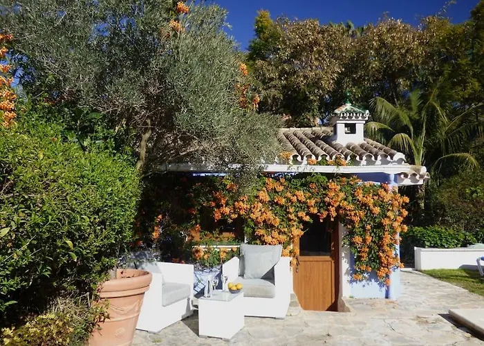 Private & Pool Nr Puerto Banus Villa Marbella