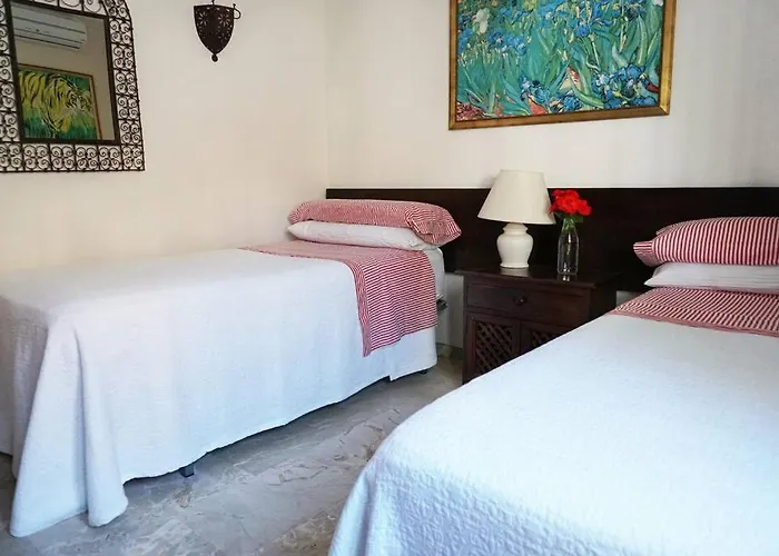 Private & Pool Nr Puerto Banus * Marbella